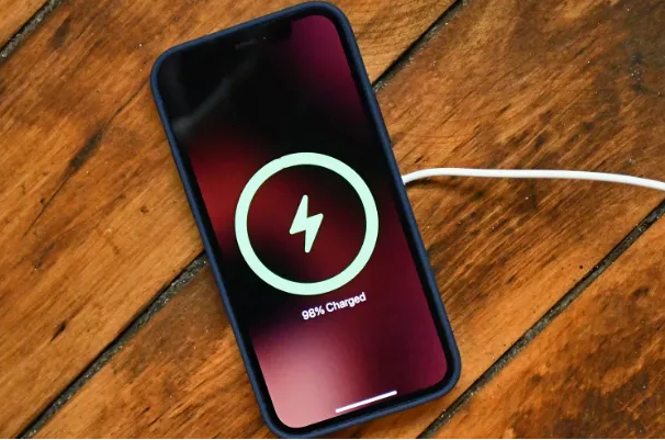 城区苹果手机维修分享iPhone如何正确充电 