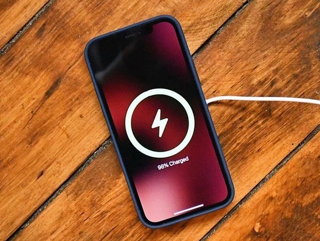 城区苹果手机维修分享iPhone 12可以随便充电吗 