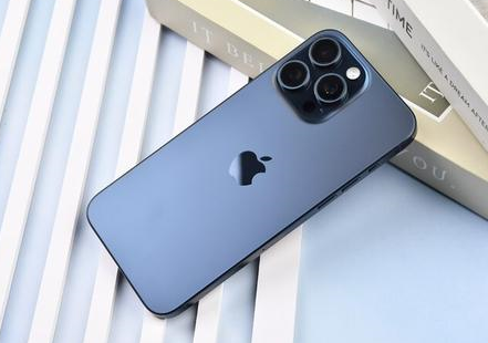 城区苹果维修点分享iPhone 15 Pro Max屏幕更换全新实操风险 